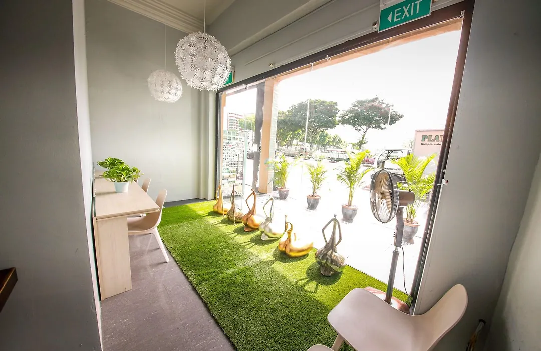 Moni Gallery Hostel-1